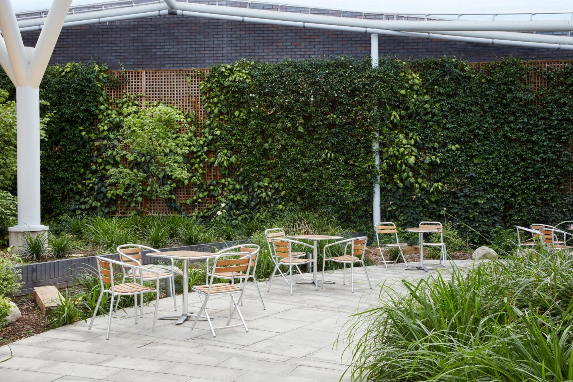 Aparthotel Adagio London Brentford Exterior foto